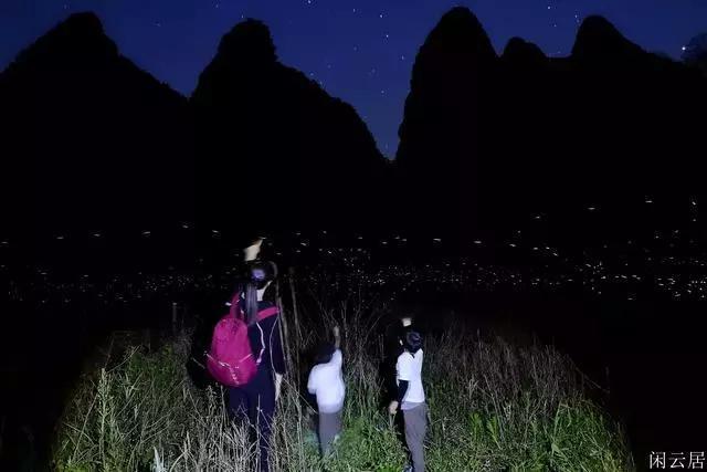卡若区公安局开通“绿色通道”为学生办证
